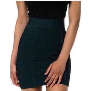 New BCBGMaxazria Leger Fern Green Bandage Skirt Size M